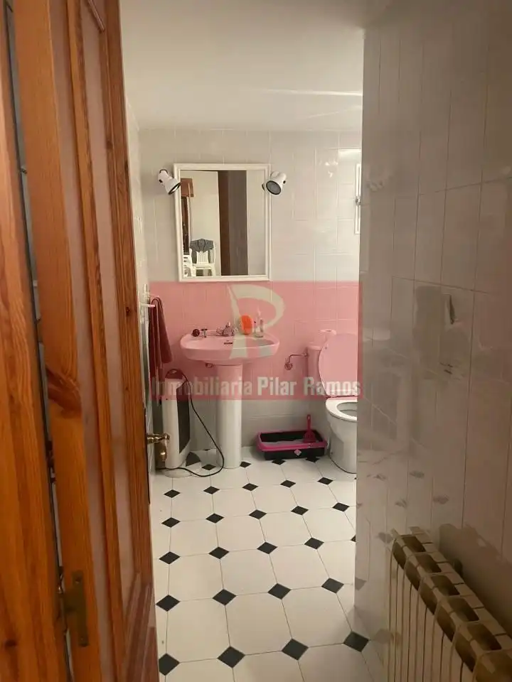 Bany de Casa o xalet en venda en Valdepolo amb Jardí privat i Parquet