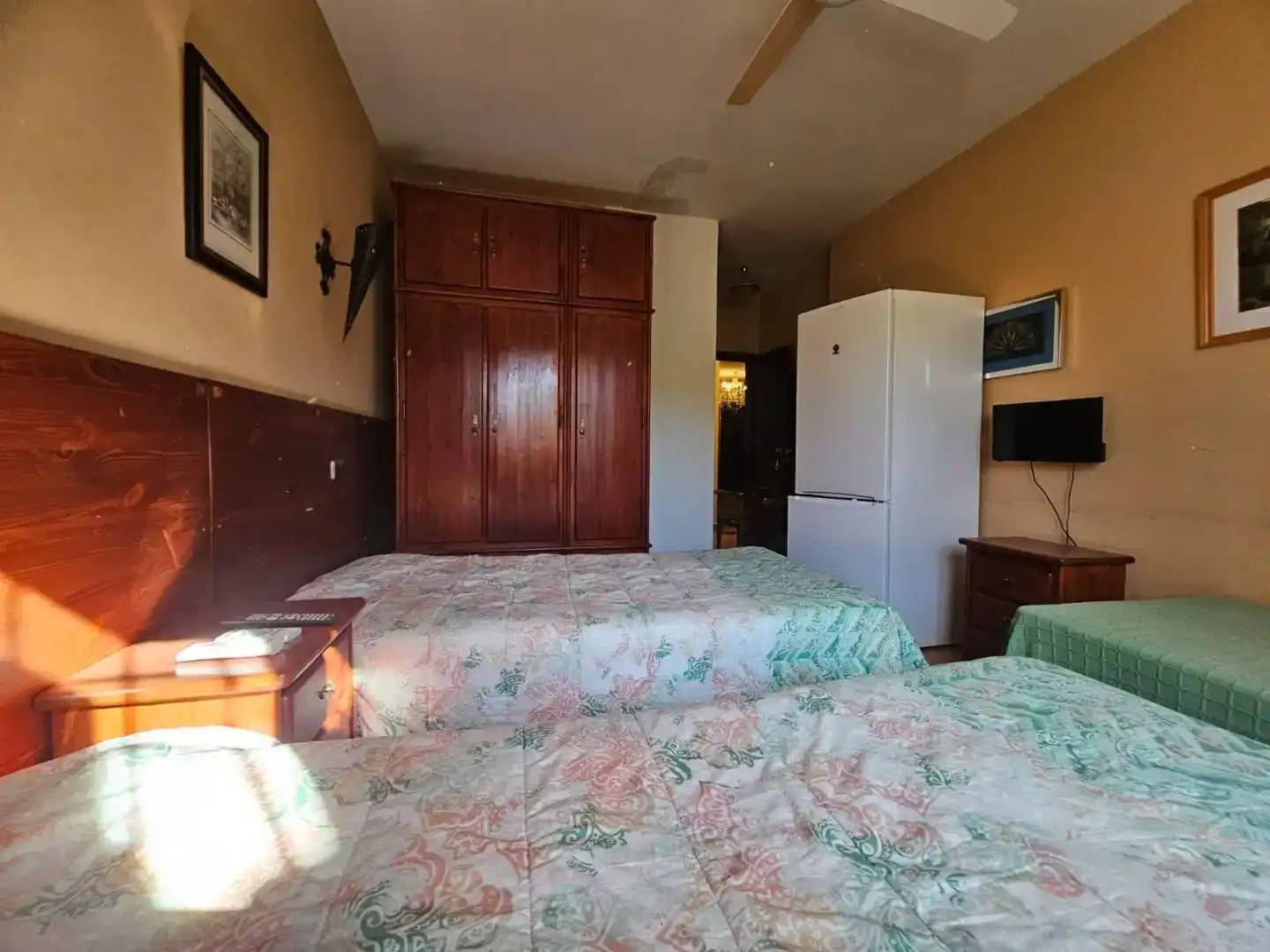 Dormitori de Casa o xalet en venda en Navahermosa amb Aire condicionat, Piscina i Balcó