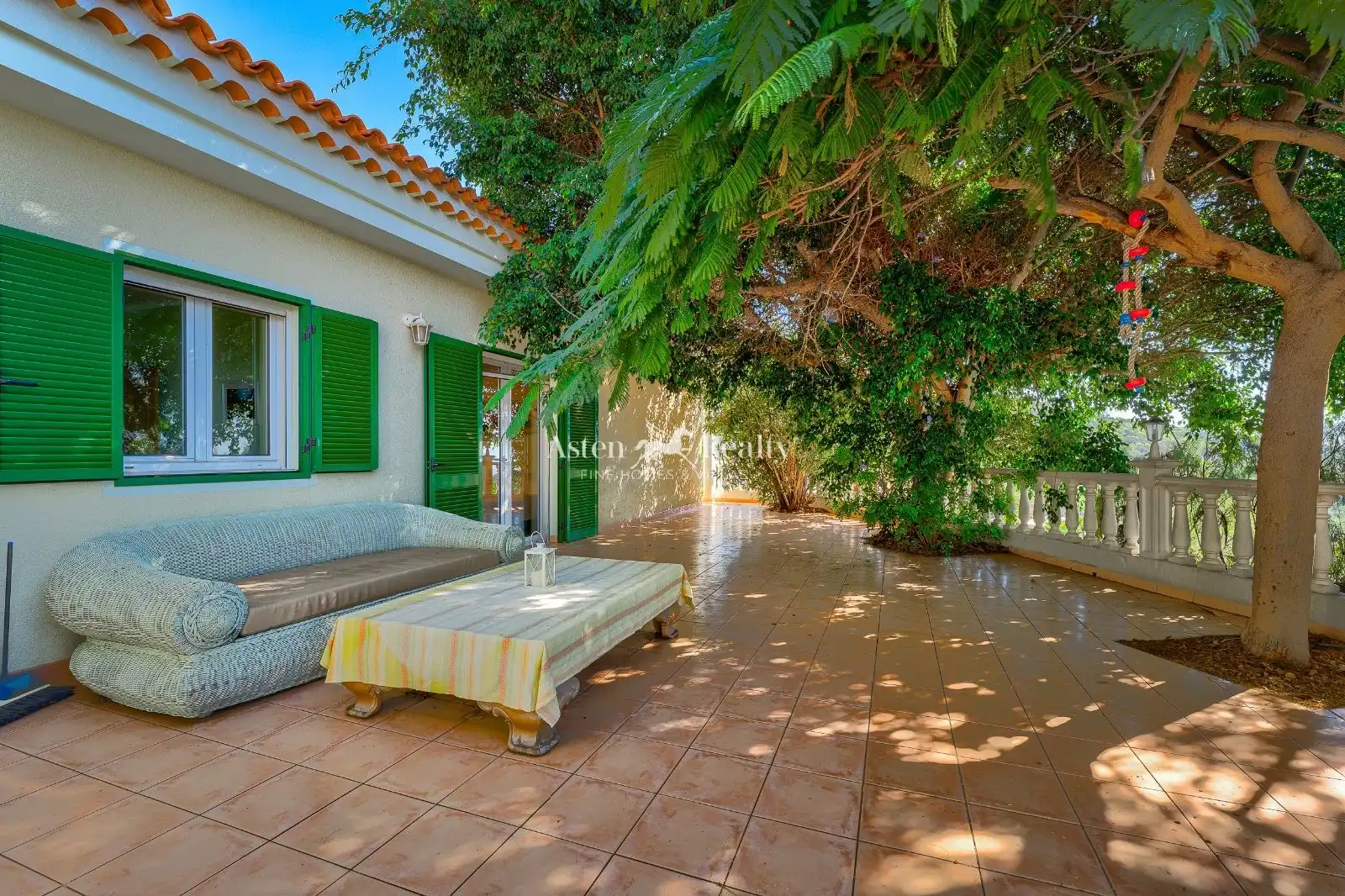 Garten von Haus oder Chalet zum Verkauf in Guía de Isora mit Terrasse, Schwimmbad und Möbliert