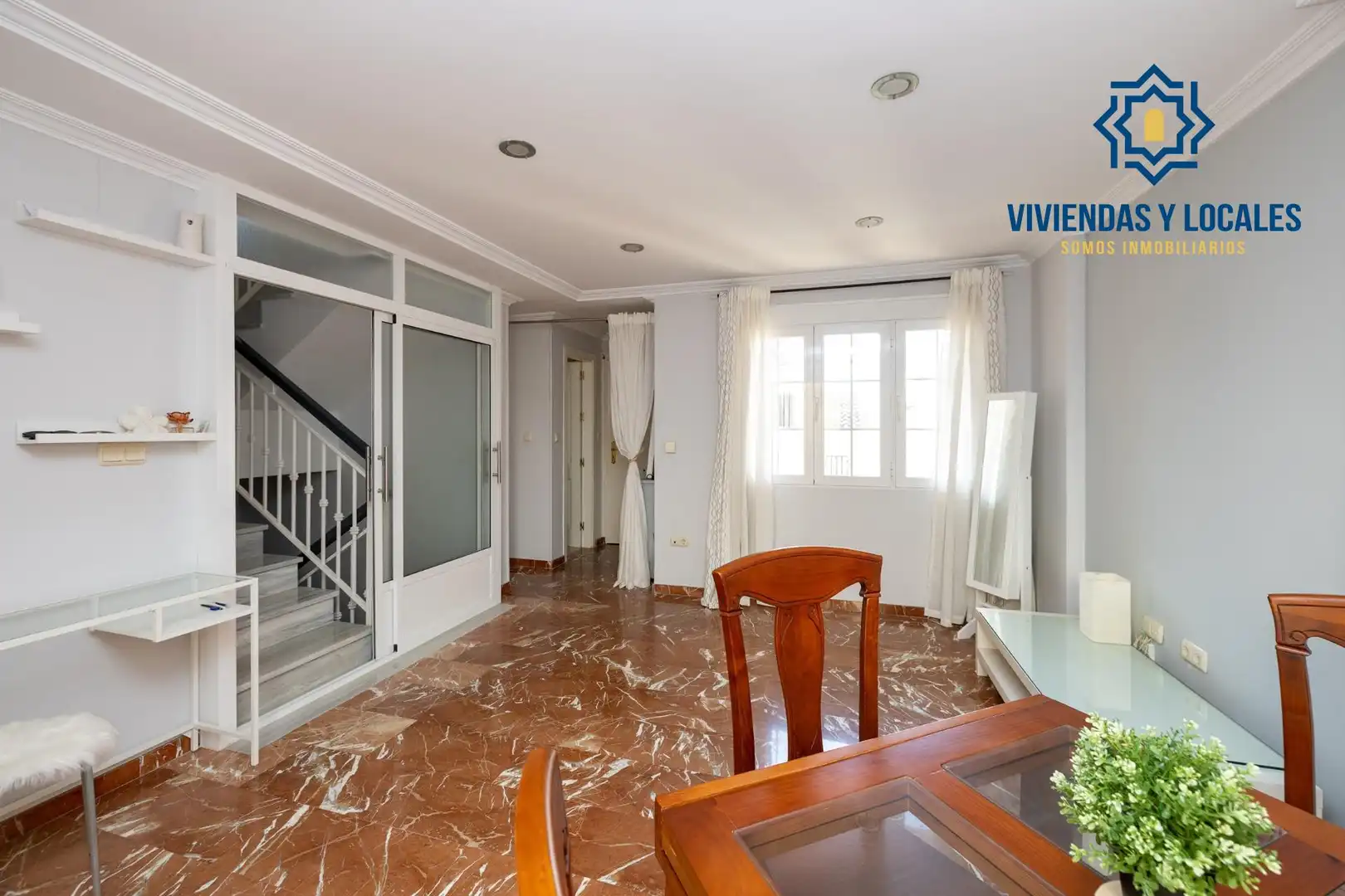 Casa aparellada amb terrassa en venda a Cenes de la Vega, imagen 7