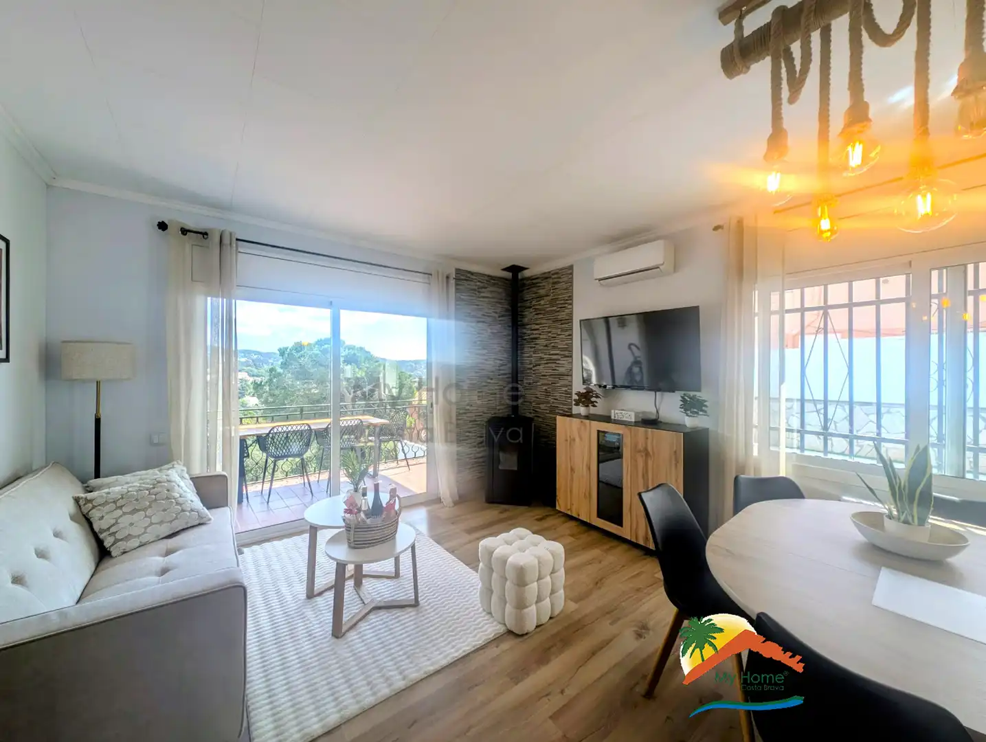 Casa amb piscina en venda a Aiguaviva Parc, imagen 9