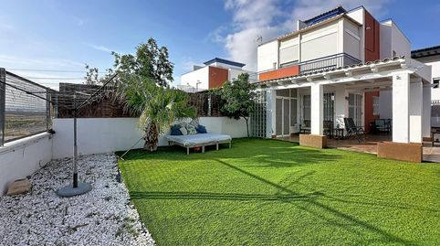 Foto 2 de Casa adosada en venda a Avenida Alhambra, 6, Lomas del Mar, Vera