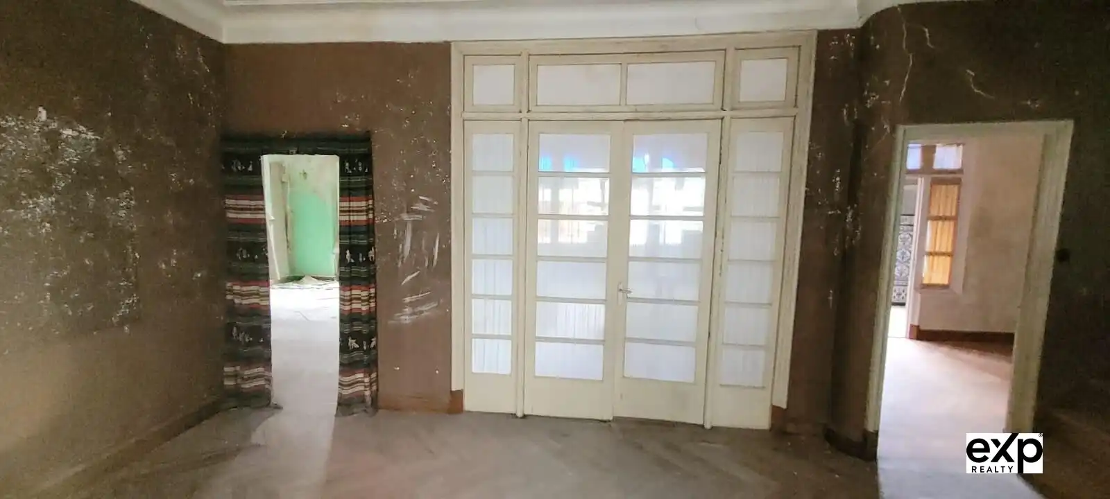 Houses for sale in O Valadouro    with Parquet flooring