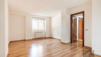 Bedroom of Flat for sale in  Madrid Capital