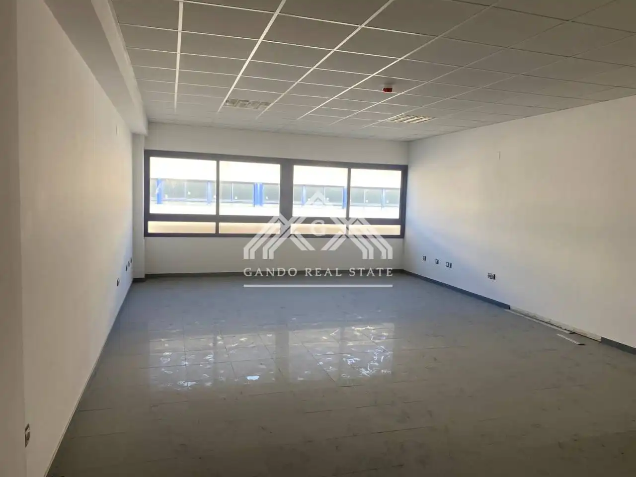 Office for rent in Dos Hermanas  with Alarm