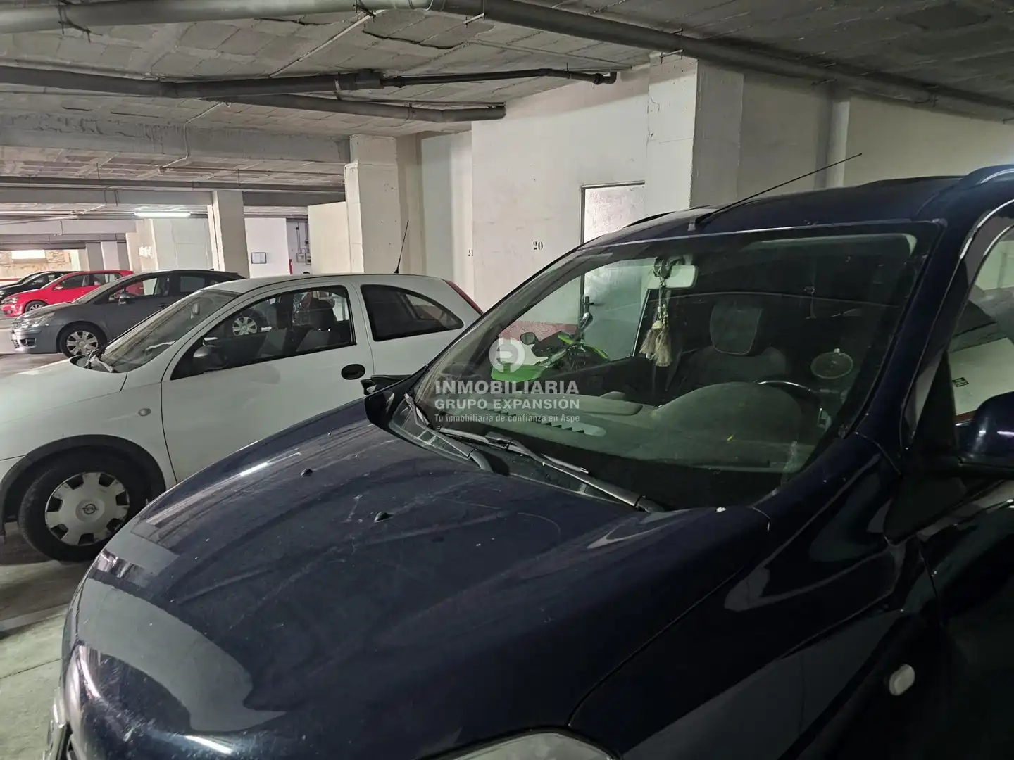 Parkplatz von Wohnung zum Verkauf in Aspe mit Abstellraum, Balkon und Gemeinschaftspool