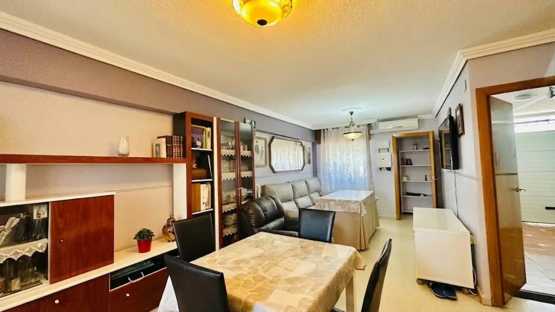 Living room of Single-family semi-detached for sale in Trujillanos  with Storage room
