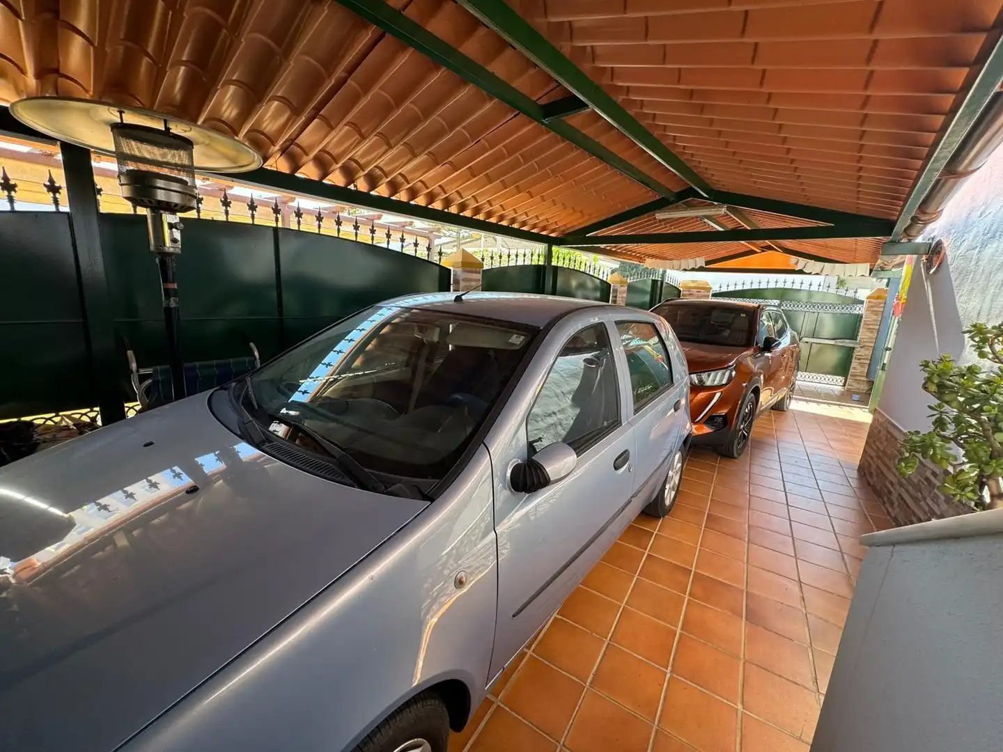 Aparcament de Casa o xalet en venda en El Portil amb Aire condicionat i Moblat