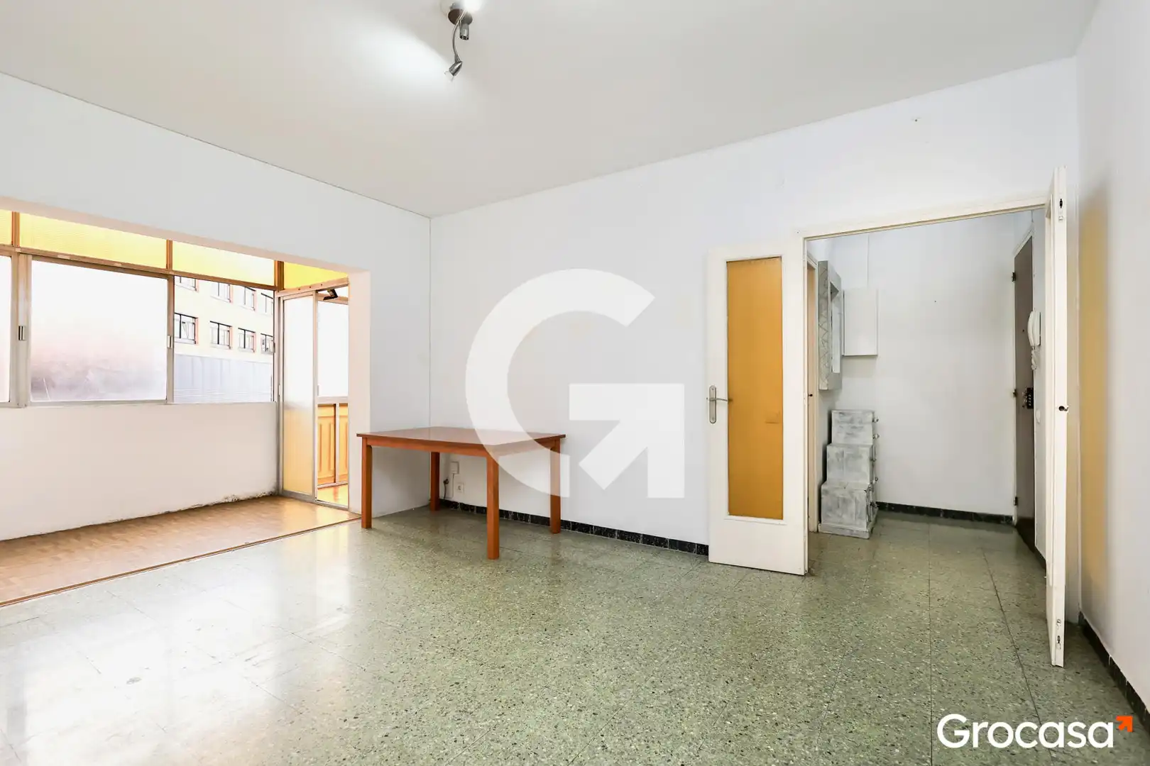 Piso con terraza en venta en CL ESGLESIA