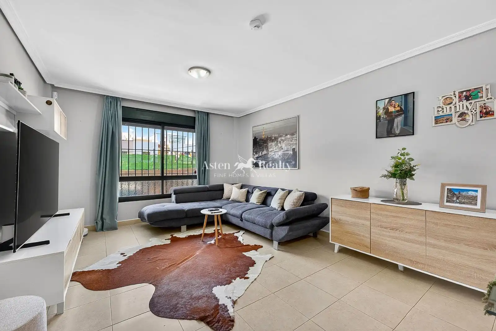 Living room of Flat for sale in San Miguel de Abona  with Terrace, Storage room and Furnished