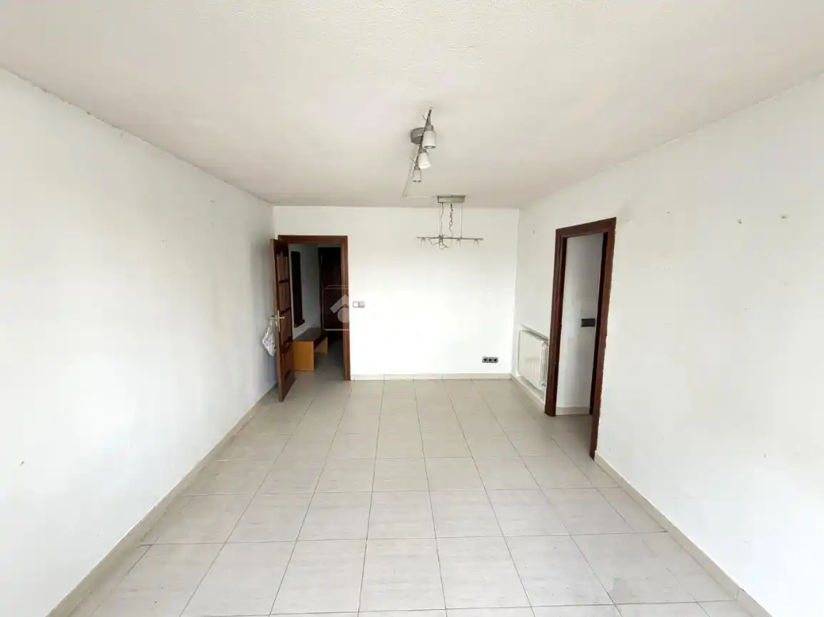 Flat for sale in Madrid  with Air Conditioner and Terrace