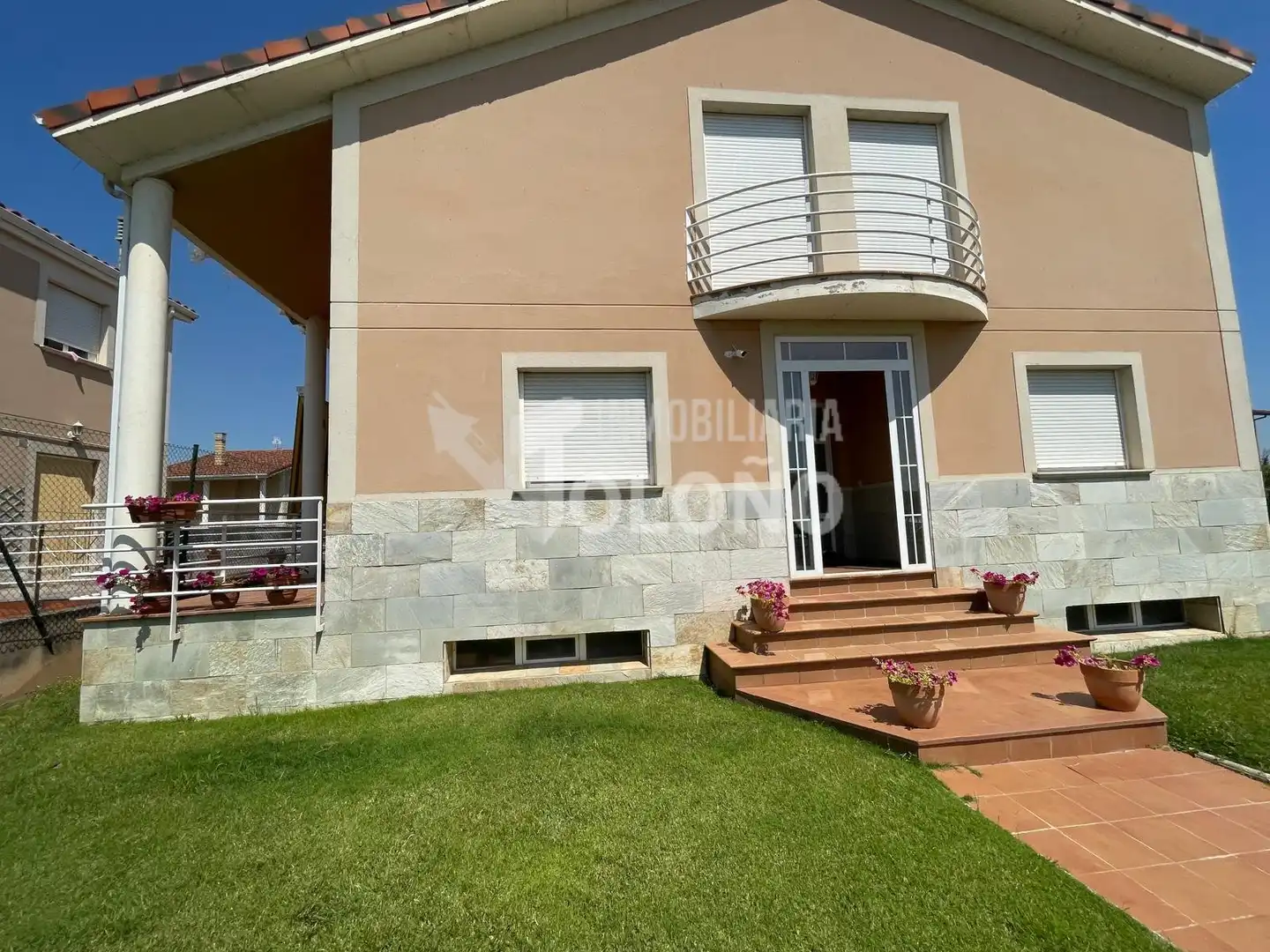 Vista exterior de Casa o xalet en venda en Casalarreina amb Calefacció, Jardí privat i Parquet