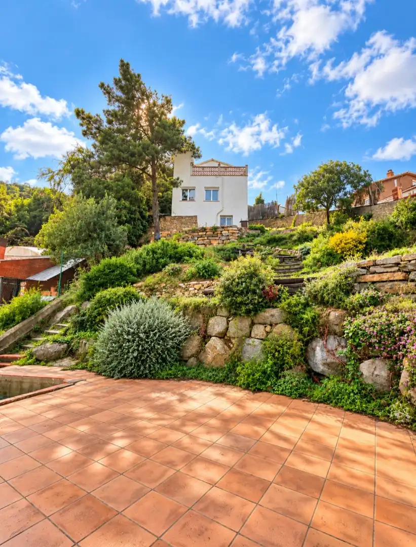 Casa amb jardí en venda a Sant Fost de Campsentelles, imagen 2