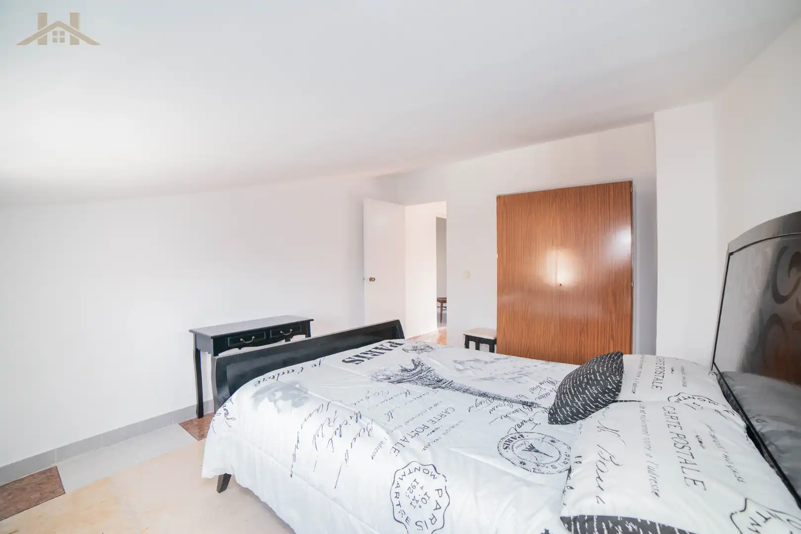 Dormitori de Casa o xalet en venda en Yeles amb Calefacció, Jardí privat i Terrassa