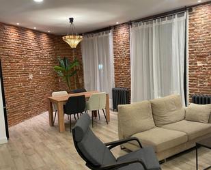 Menjador de Apartament de lloguer en Valladolid Capital amb Parquet