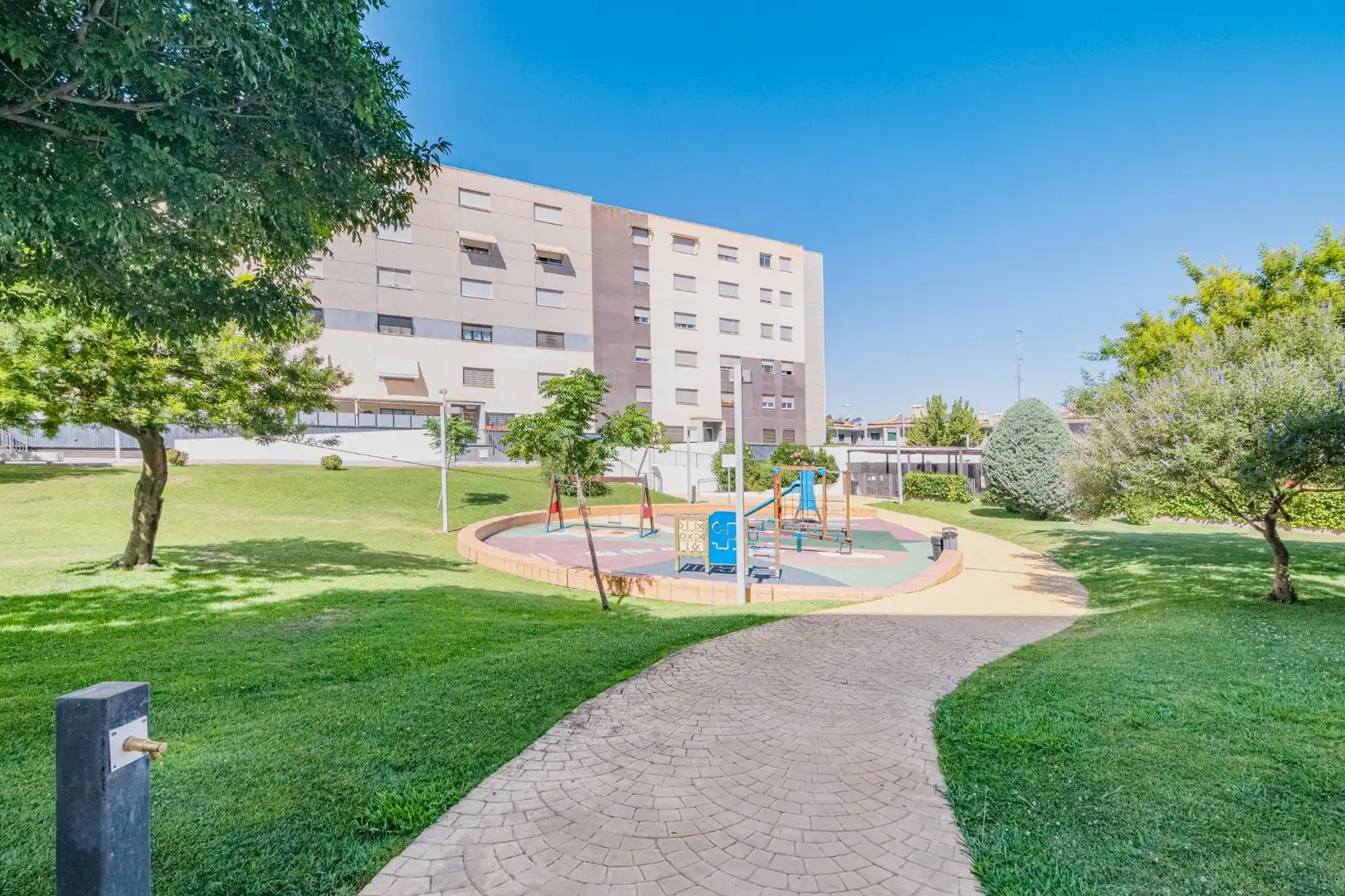 Vista exterior de Planta baixa en venda en Alhendín