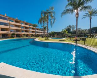 Piscina de Apartament en venda en Marbella amb Aire condicionat, Terrassa i Piscina comunitària