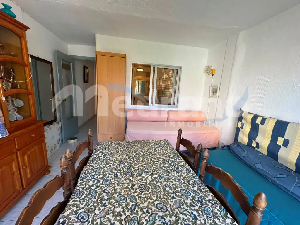 Habitación de Estudio en venta en Benidorm con Jardín privado, Piscina y Piscina comunitaria