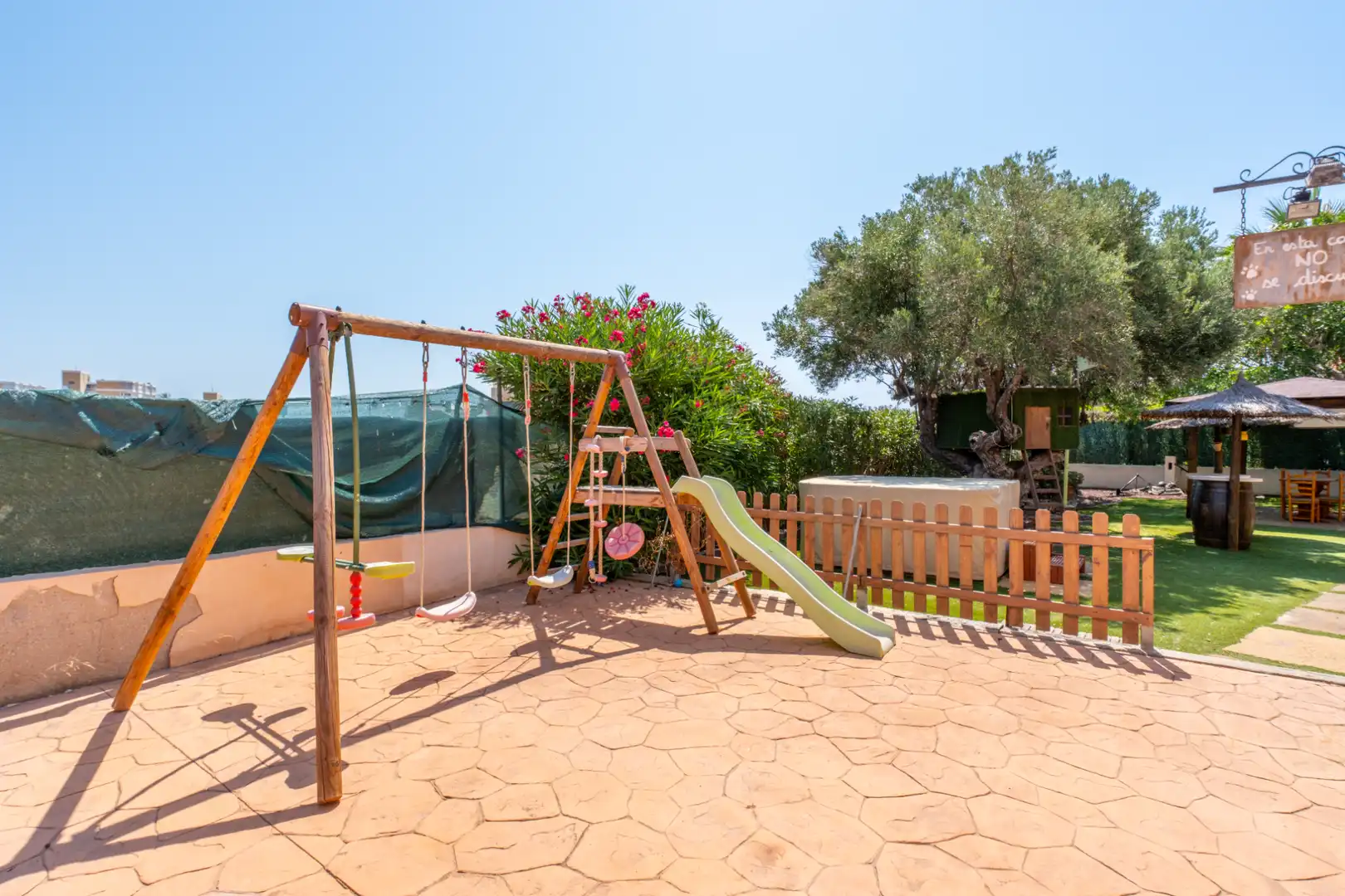 Garden of Houses for sale in El Campello  with Air Conditioner, Heating and Private garden