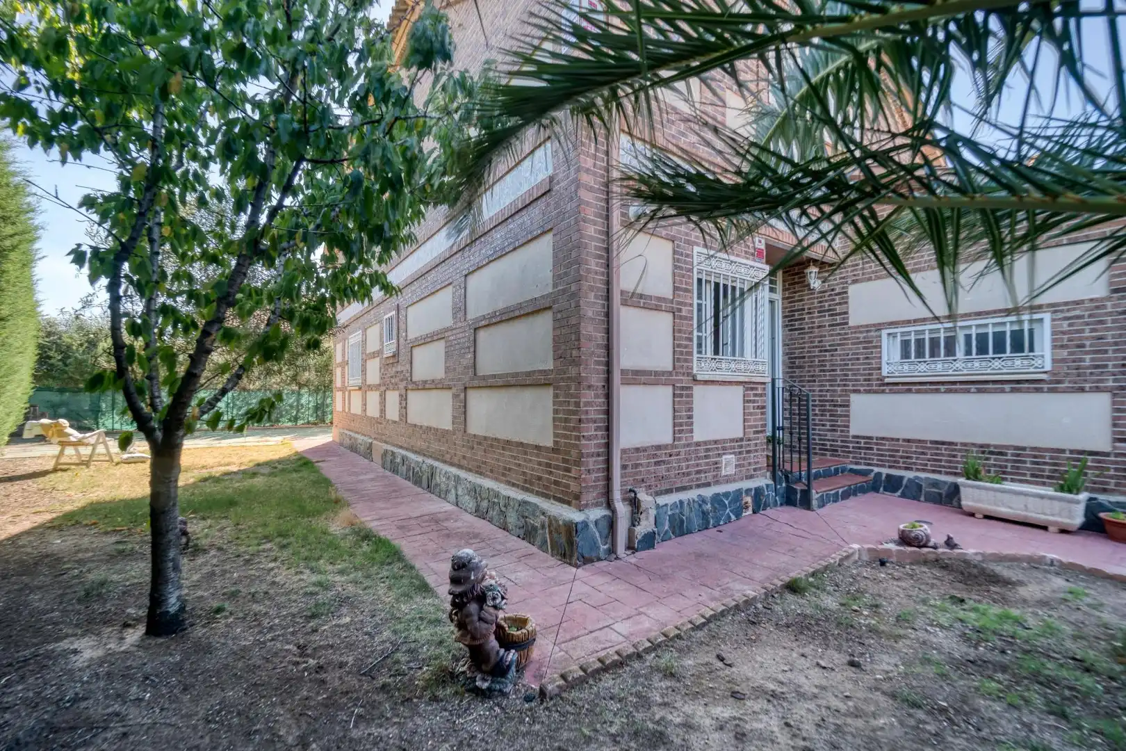 Vista exterior de Casa adosada en venta en Meco con Calefacción