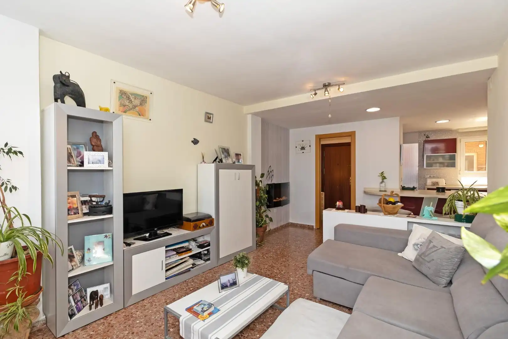 Living room of Flat for sale in Paterna  with Furnished