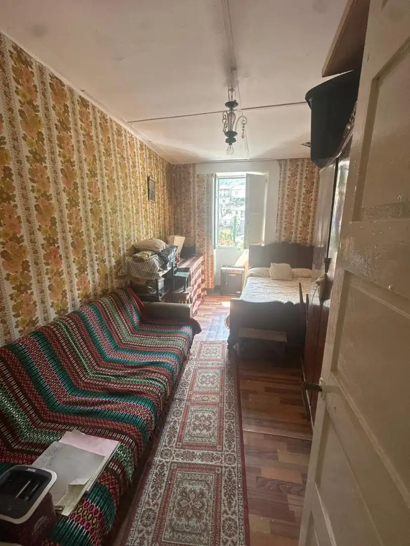 Dormitori de Casa adosada en venda en A Arnoia amb Moblat i Balcó