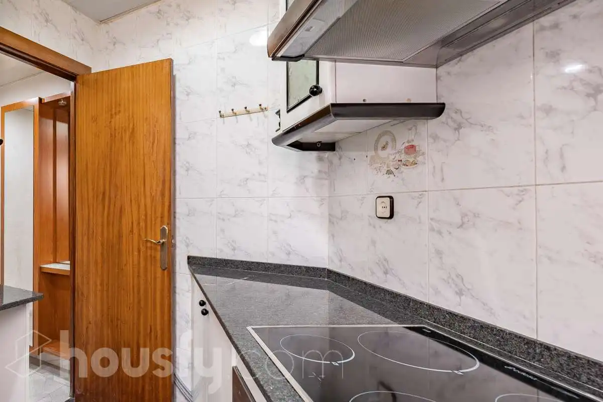 Kitchen of Flat for sale in Cornellà de Llobregat  with Air Conditioner