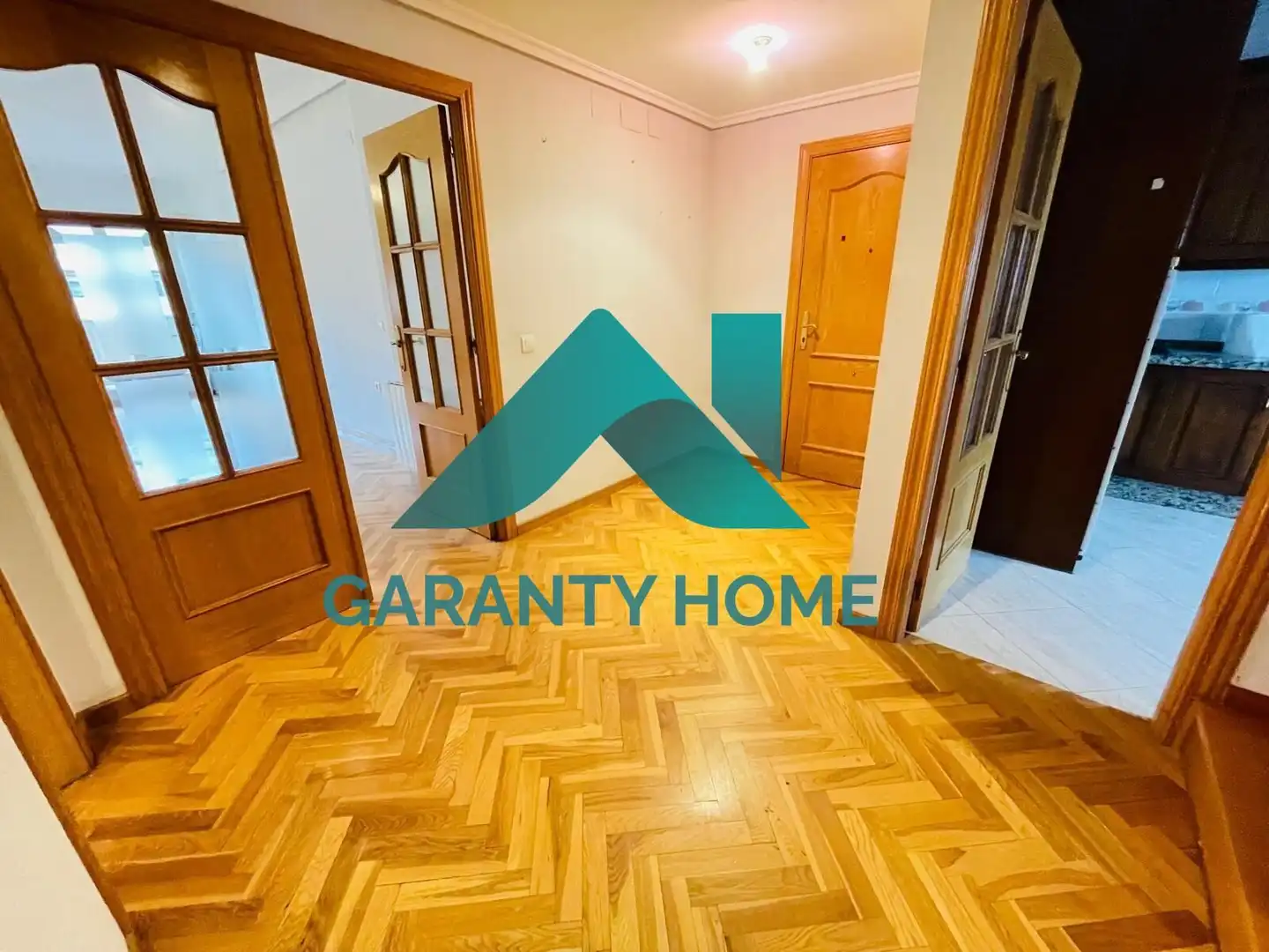 Vista exterior de Piso en venta en Cáceres con Aire acondicionado, Calefacción y Parquet