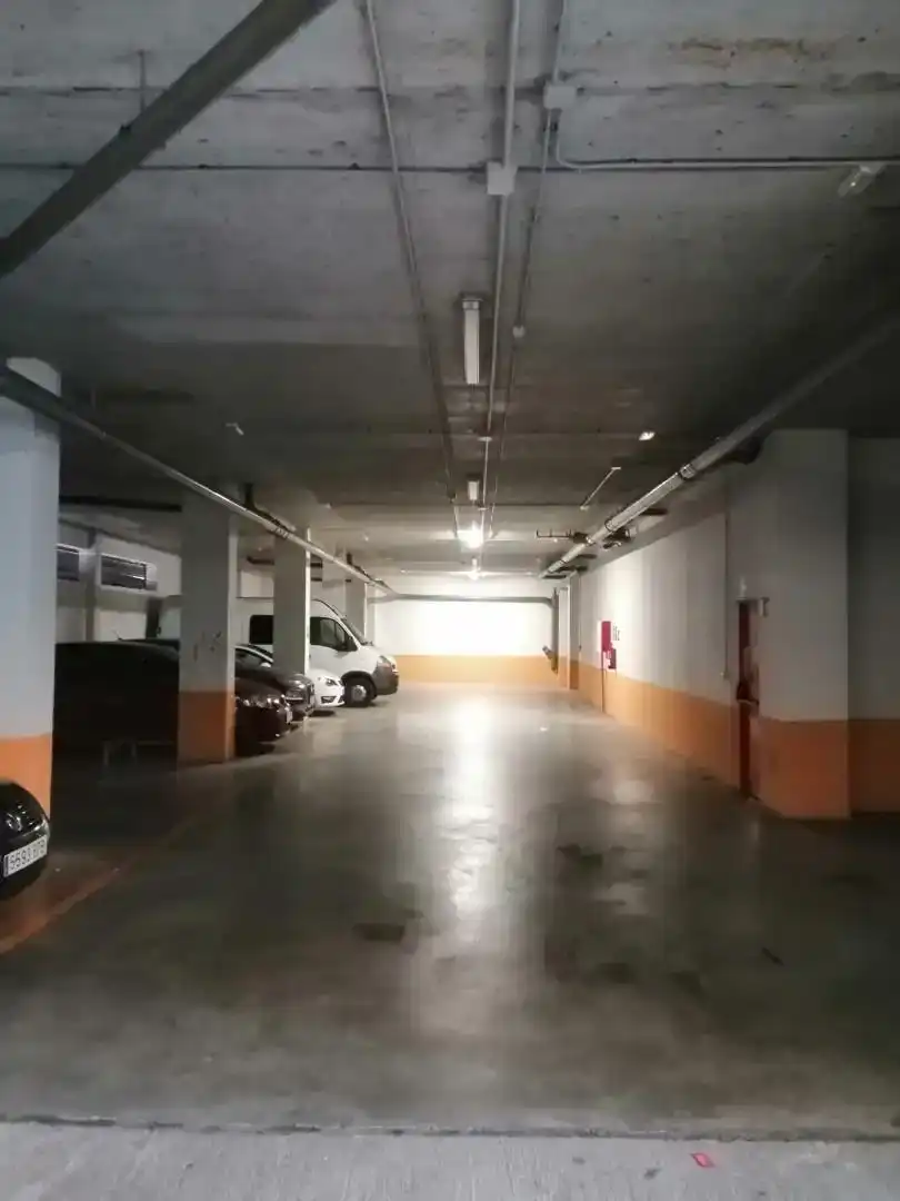 Parkplatz von Garage zur Miete in Salburua - Arantzabela
