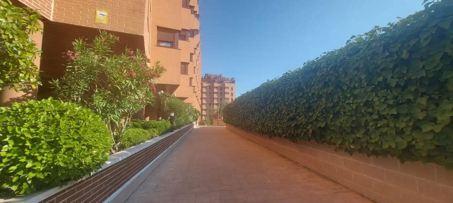 Vista exterior de Apartamento en venta en Madrid con Aire acondicionado y Calefacción