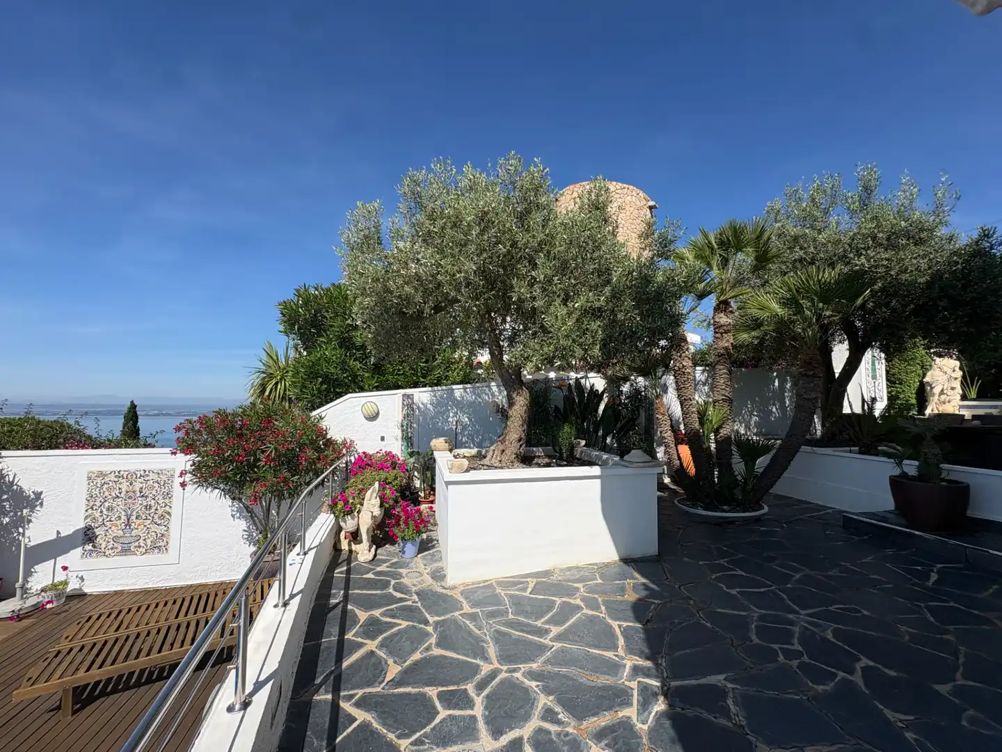Terrassa de Casa o xalet en venda en Roses amb Aire condicionat, Calefacció i Jardí privat
