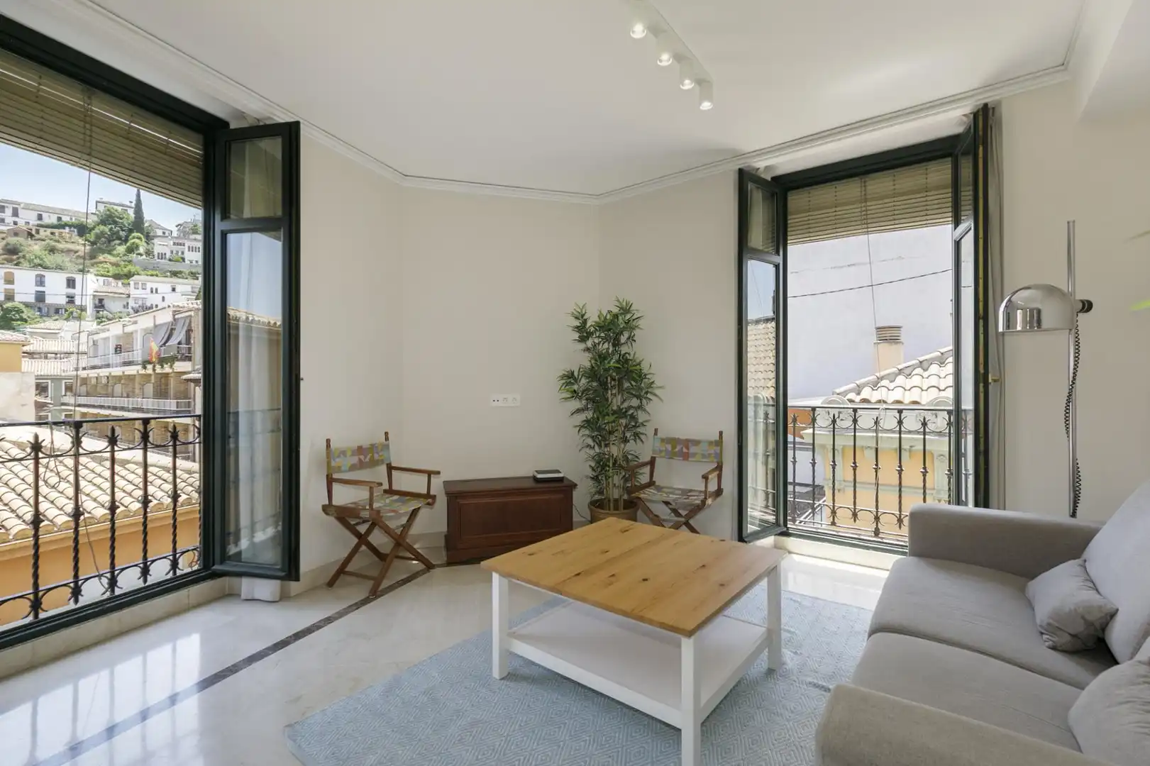 Sala de estar de Apartamento en venta en Granada con Calefacción
