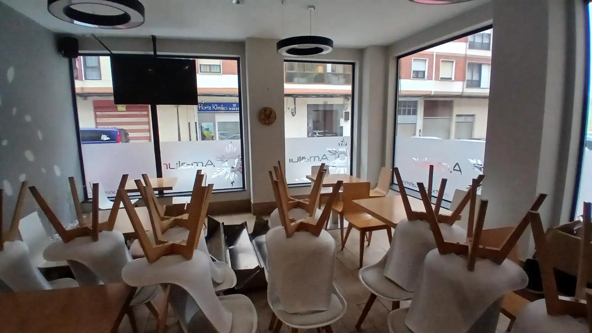 Local en venta en Usansolo con Amueblado