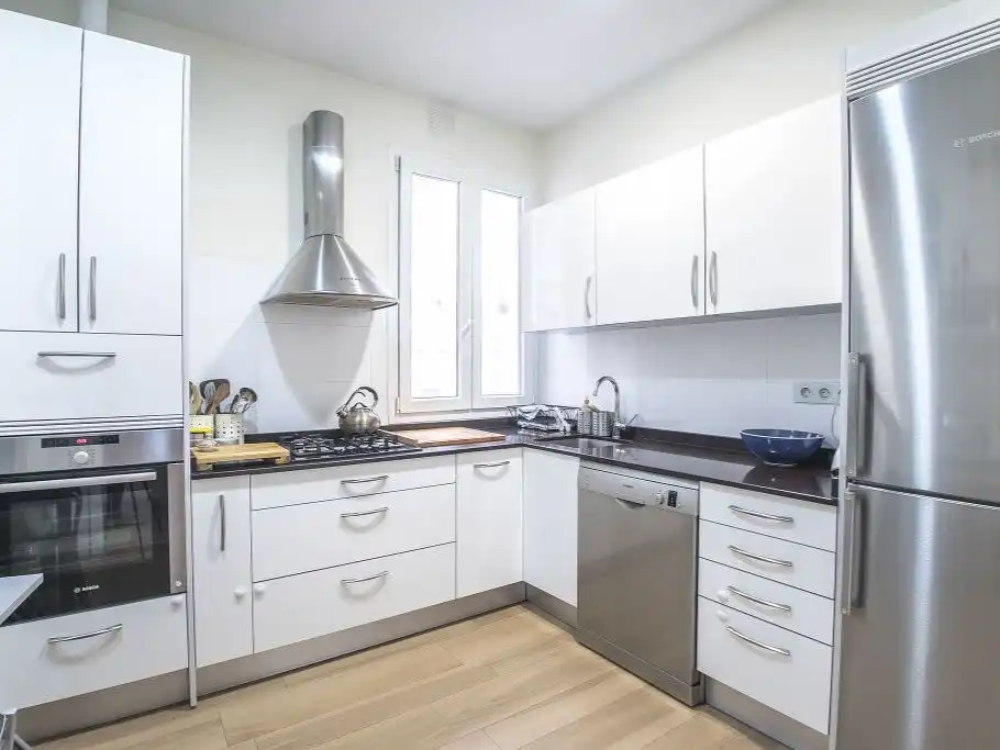 Cocina de Apartamento de alquiler en Lloret de Mar con Aire acondicionado, Parquet y Trastero
