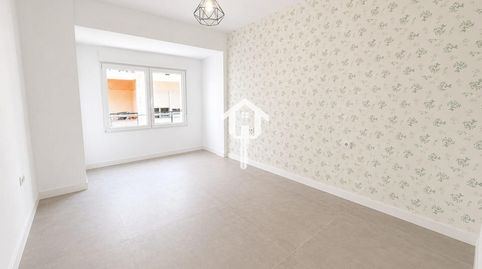 Foto 3 de Piso en venta en Calle Espronceda, Carolinas Bajas, Alicante / Alacant