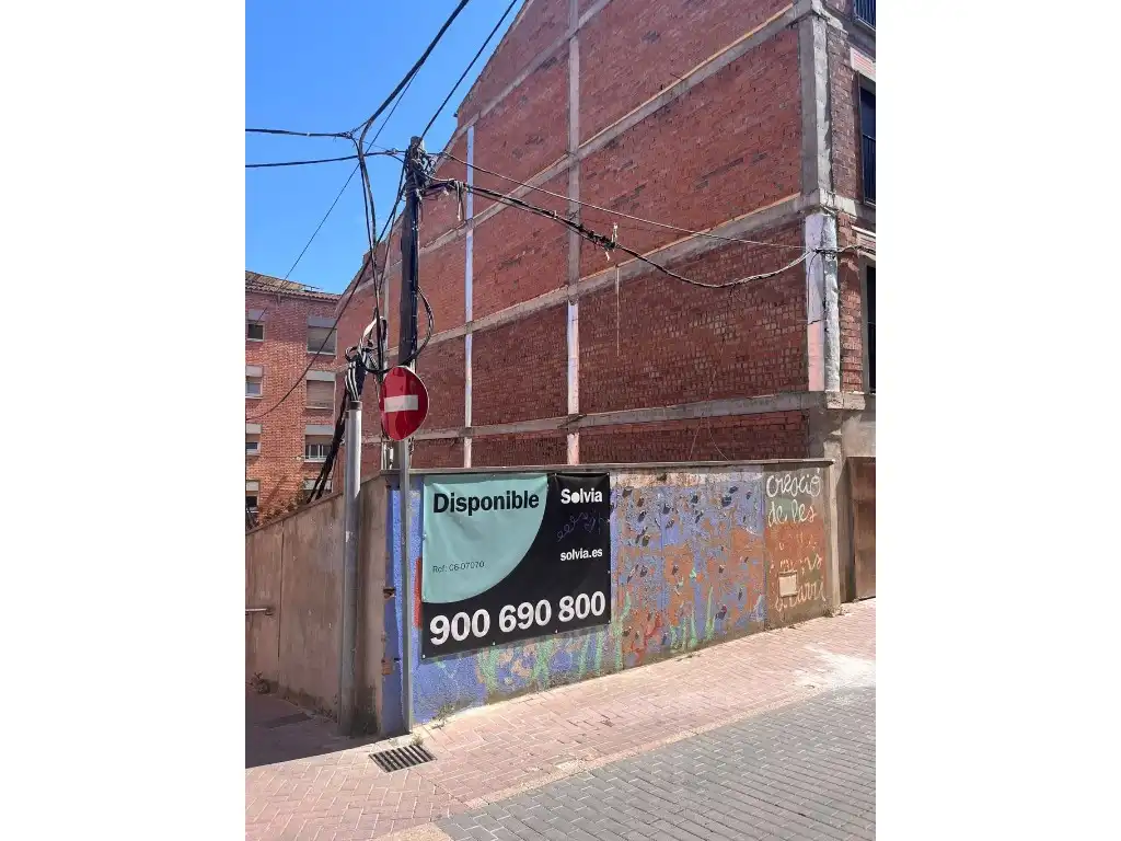 Terreny residencial en venda a Passatge Juvells, imagen 3