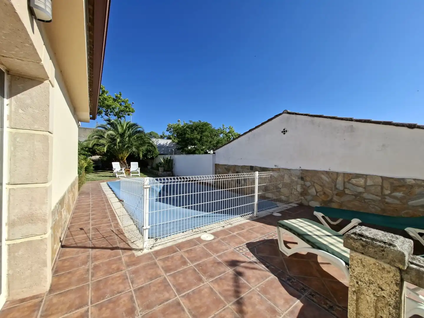 Piscina de Casa o xalet en venda en Plasencia amb Aire condicionat, Calefacció i Terrassa