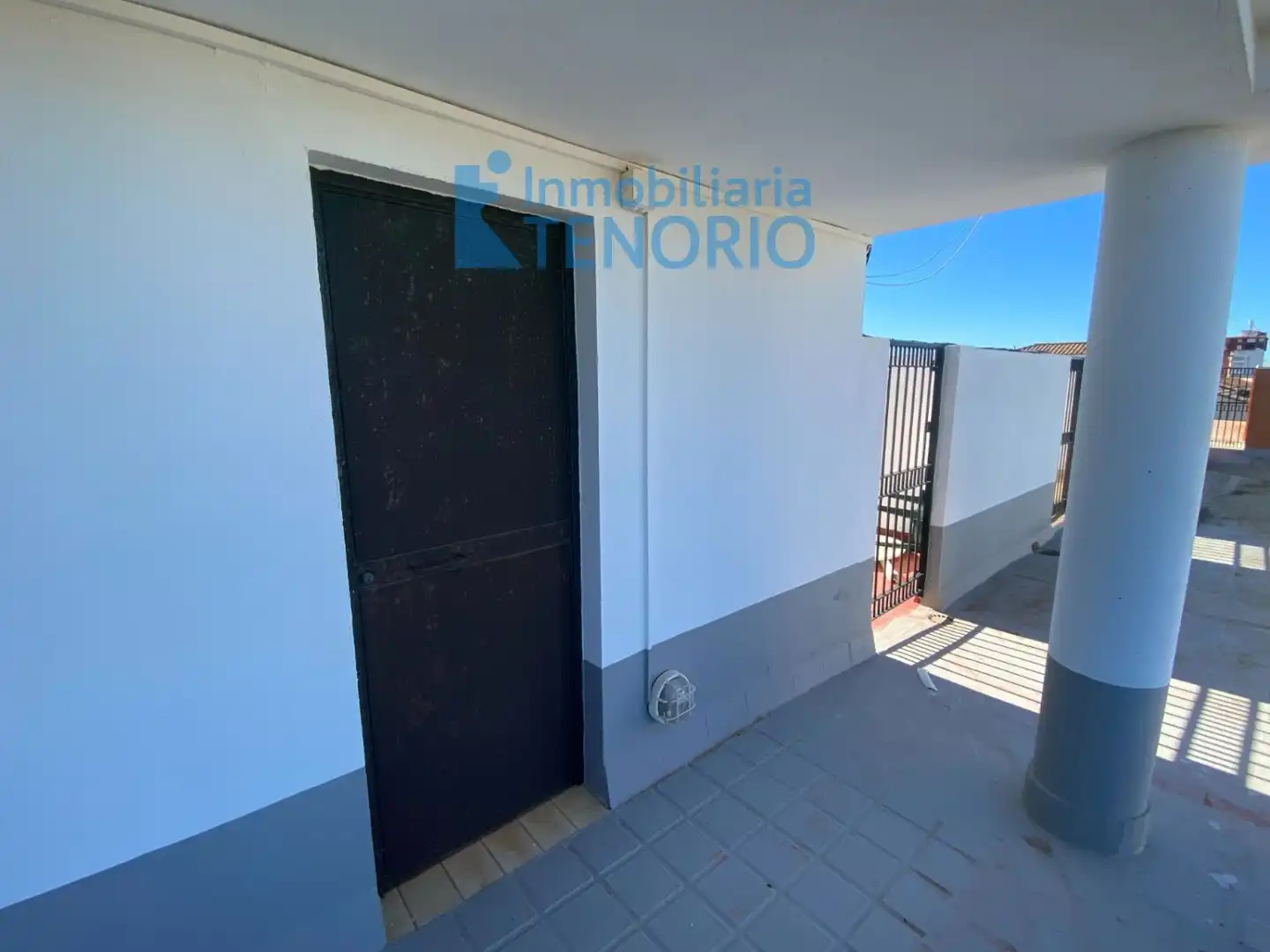Außenansicht von Dachboden zum Verkauf in La Antilla mit Terrasse, Abstellraum und Gemeinschaftspool
