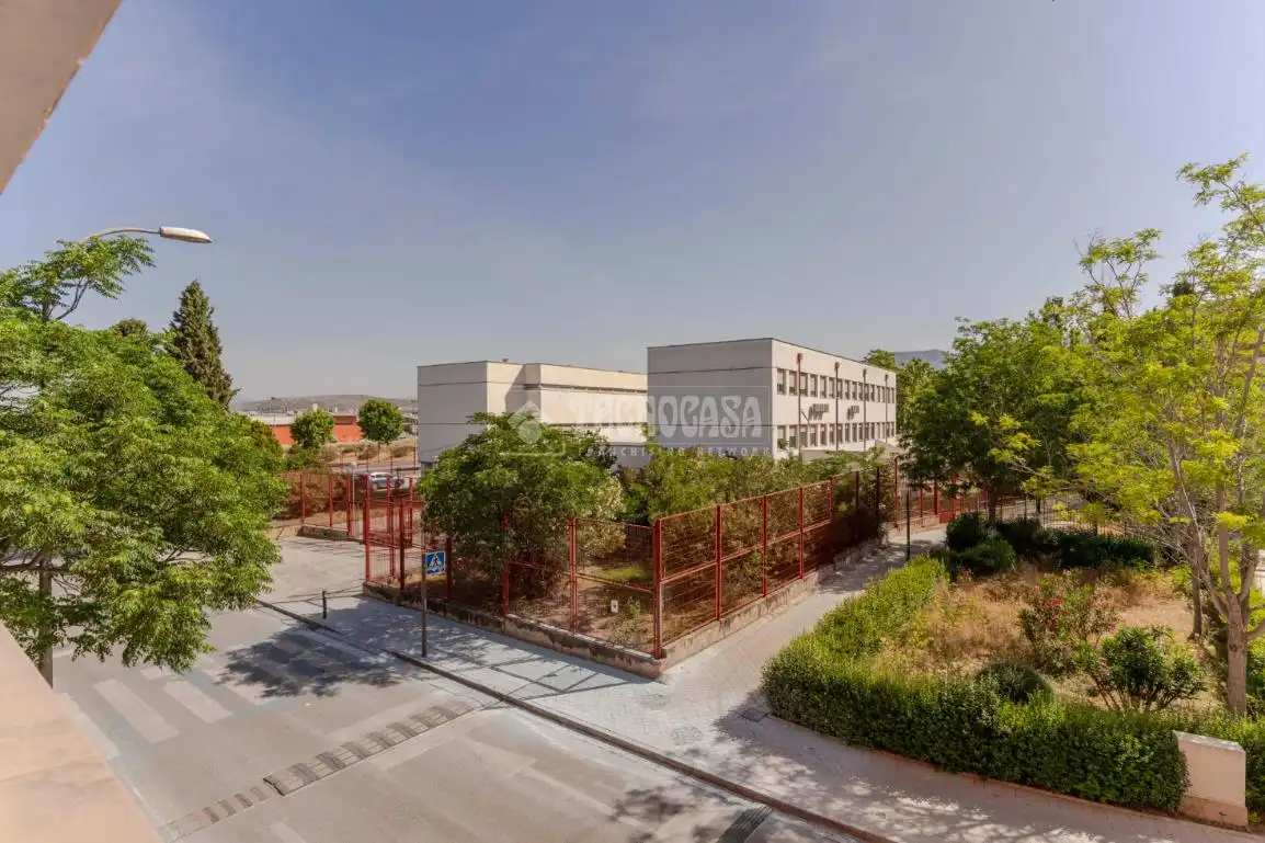 Exterior view of Flat for sale in Granada