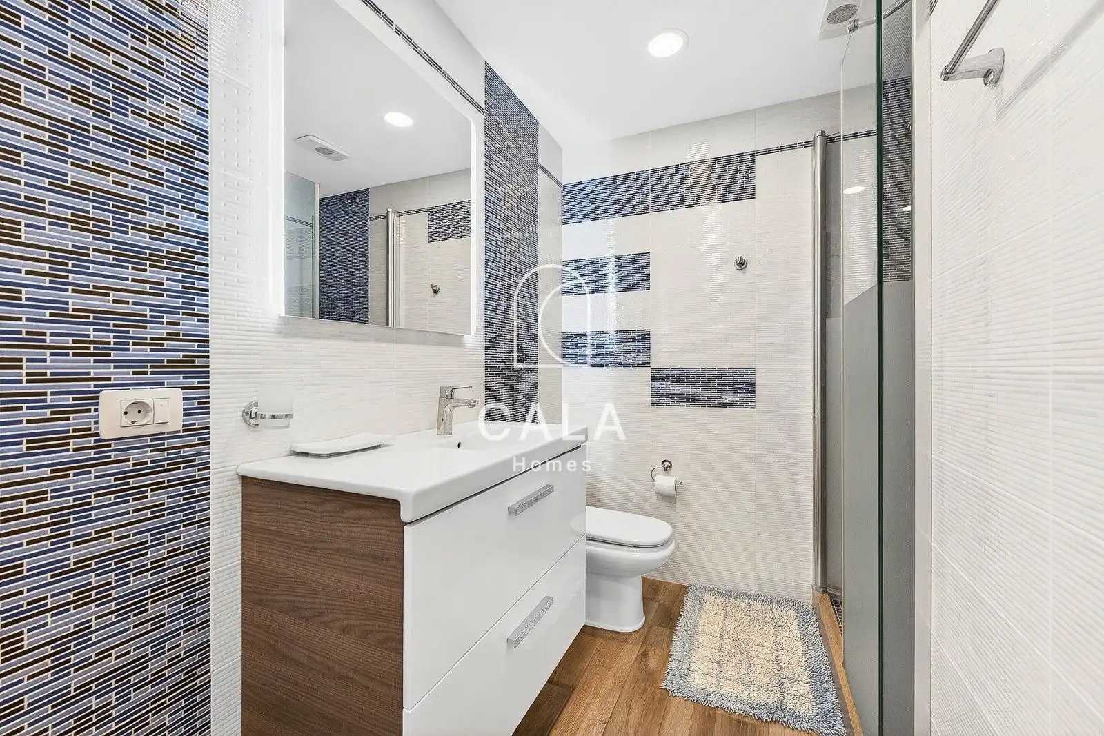 Baño de Apartamento en venta en Adeje con Aire acondicionado, Calefacción y Terraza