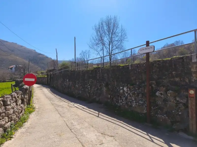 Vista exterior de Casa adosada en venda en Rionansa amb Calefacció i Jardí privat