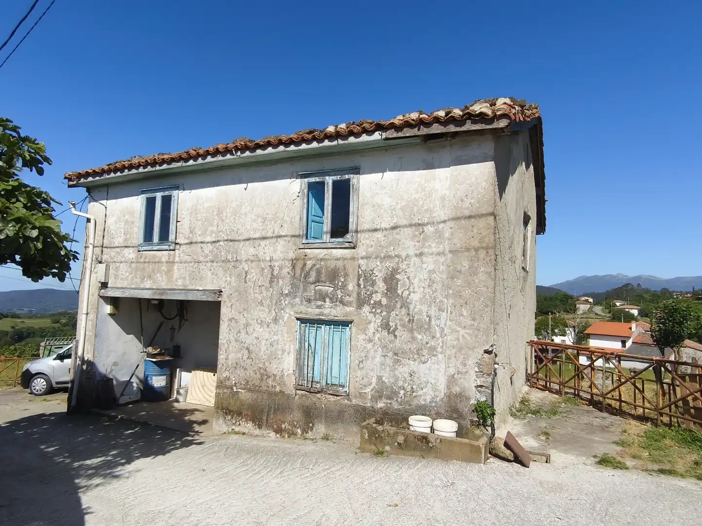 Vista exterior de Casa o chalet en venta en Villaviciosa con Trastero y Balcón