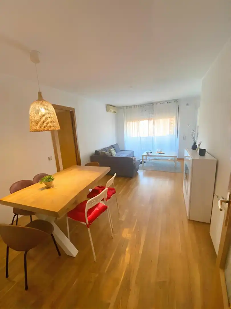 Sala de estar de Piso en venta en Castelldefels con Aire acondicionado, Calefacción y Parquet