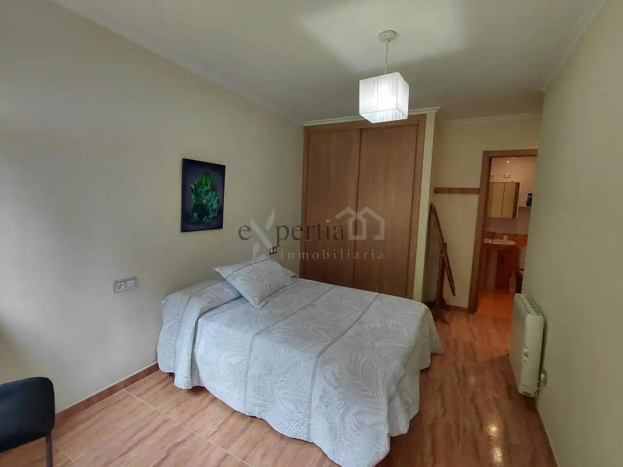 Schlafzimmer von Wohnung zur Miete in Boiro mit Heizung, Abstellraum und Möbliert