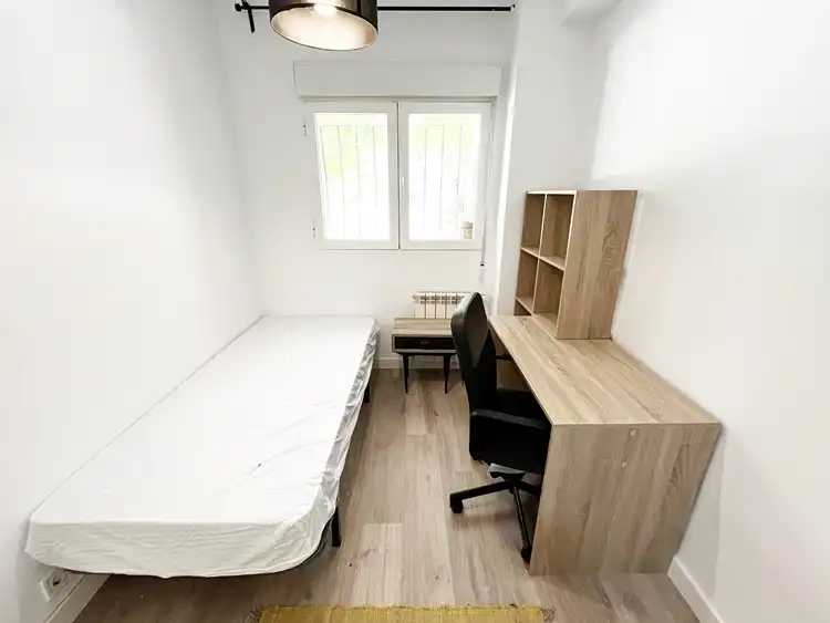Bedroom of Flat for rent in Madrid  with Heating, Parquet flooring and Furnished