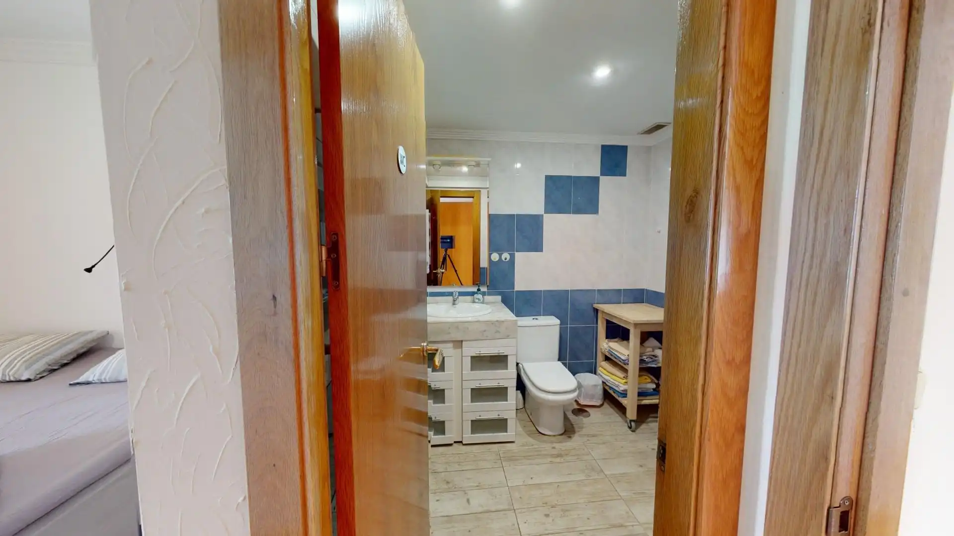Badezimmer von Wohnungen zum Verkauf in L'Alfàs del Pi mit Klimaanlage, Privatgarten und Terrasse
