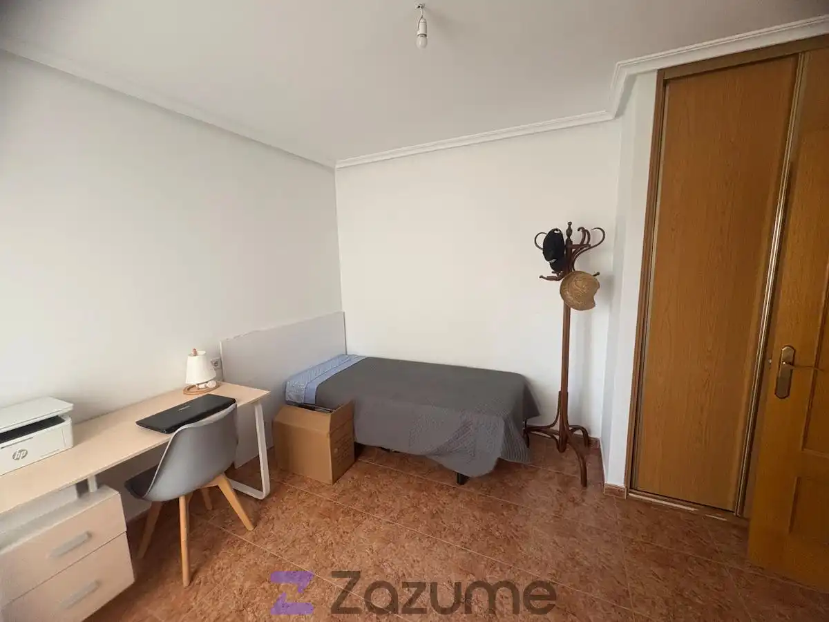 Dormitori de Casa o xalet de lloguer en Catral amb Aire condicionat, Calefacció i Jardí privat