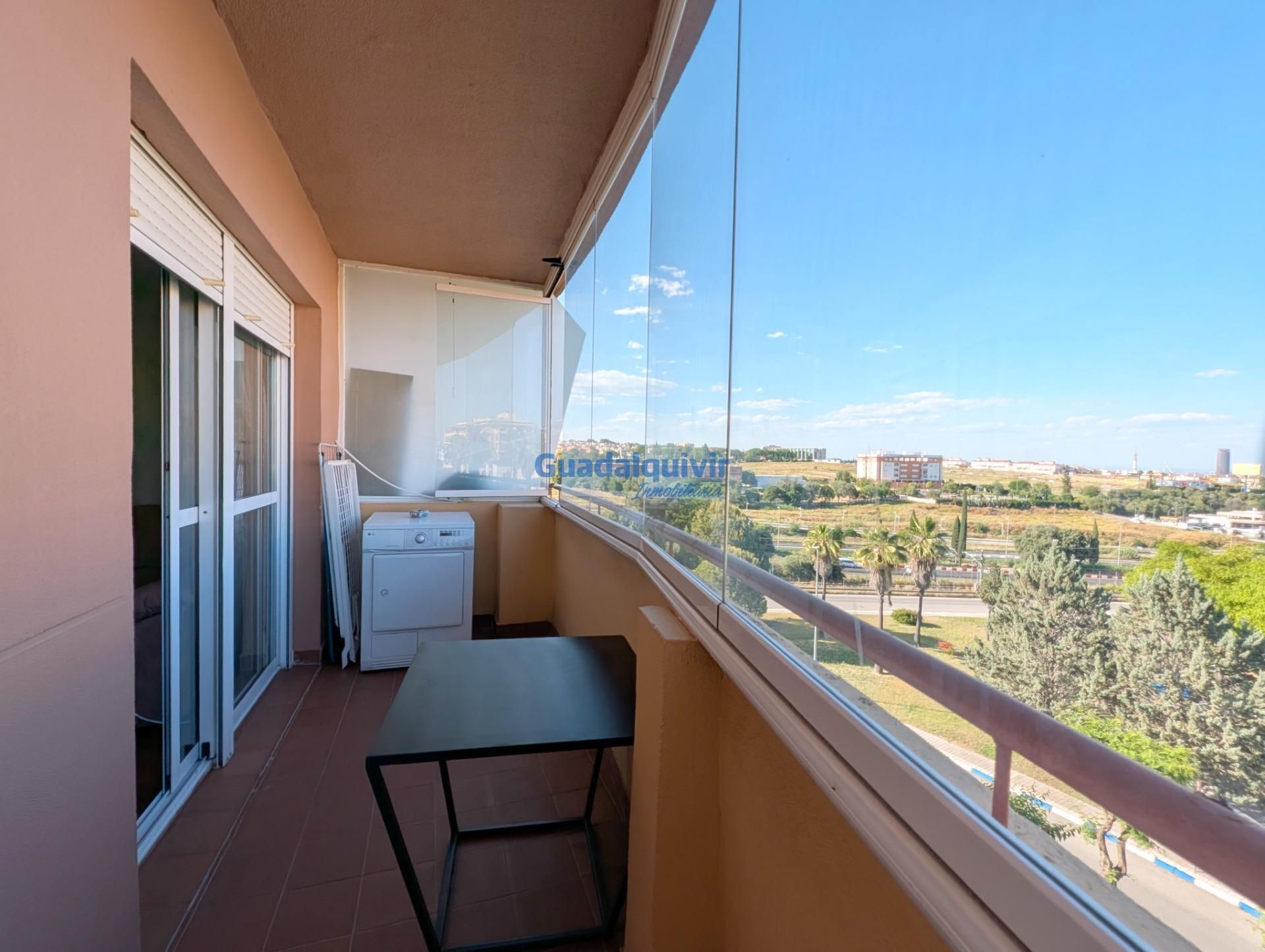 Terraza de Piso en venta en San Juan de Aznalfarache con Aire acondicionado, Jardín privado y Terraza