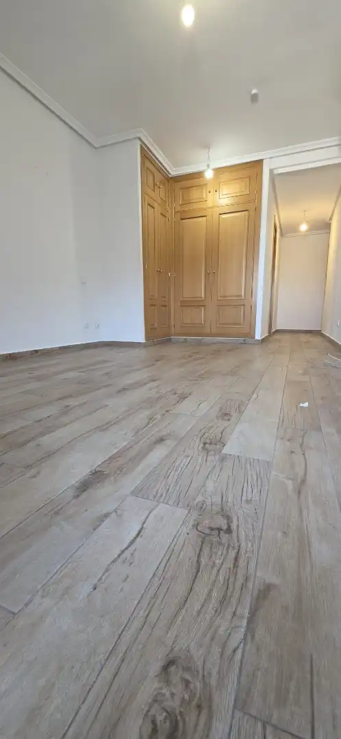 Wohnung zum Verkauf in Seseña mit Klimaanlage, Heizung und Terrasse