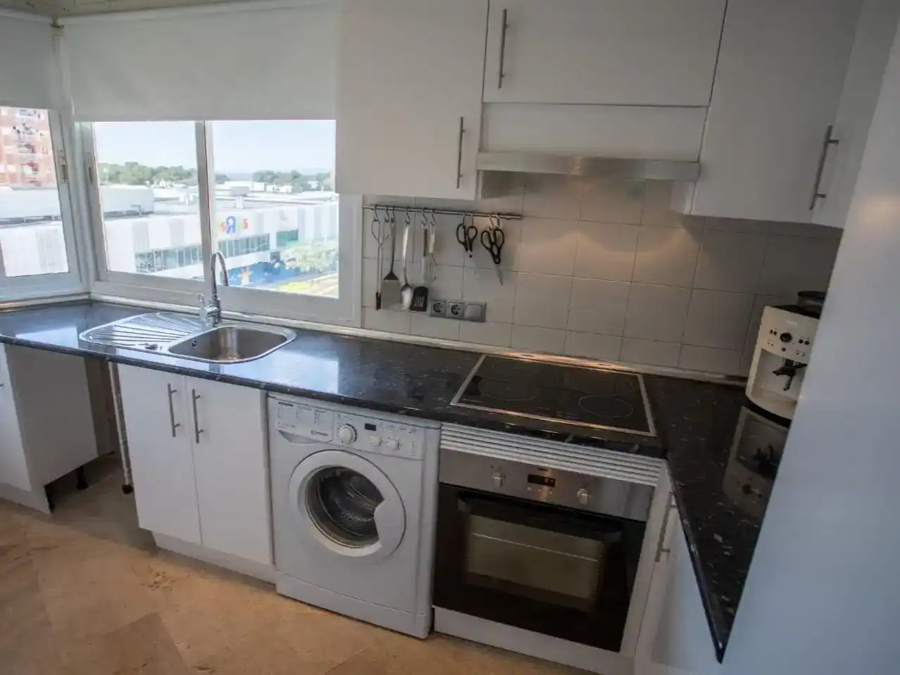Küche von Wohnung zur Miete in  Palma de Mallorca mit Klimaanlage und Schwimmbad